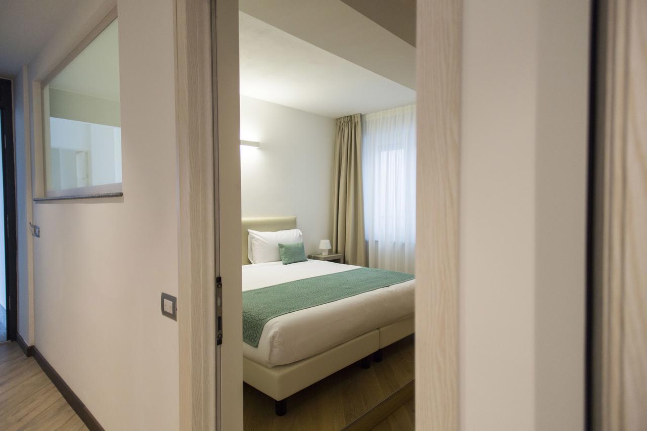 Hotel Ponti Angera Exterior foto