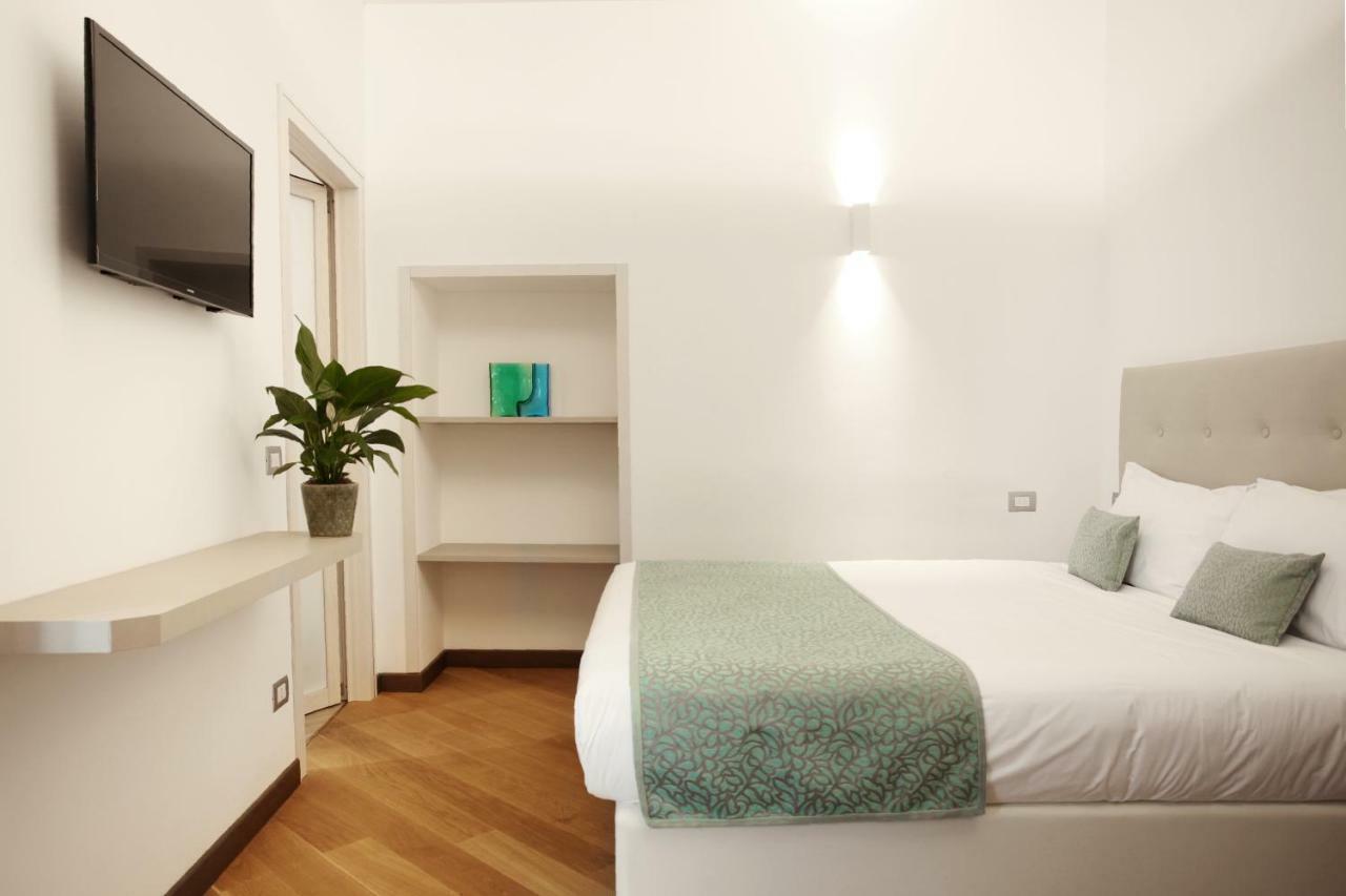 Hotel Ponti Angera Exterior foto